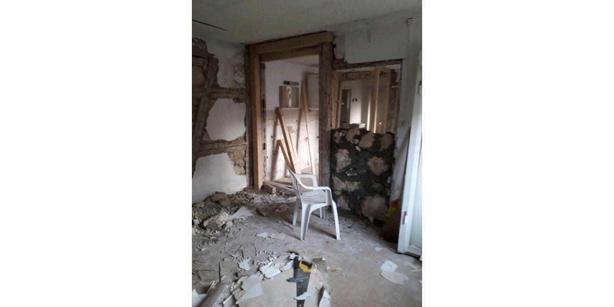 Mehrfamilienhaus, Wohnhaus Rottenburg am Neckar - 6 Zimmer, 120 m&sup2;, 150.000&euro; | Angebot:27478905