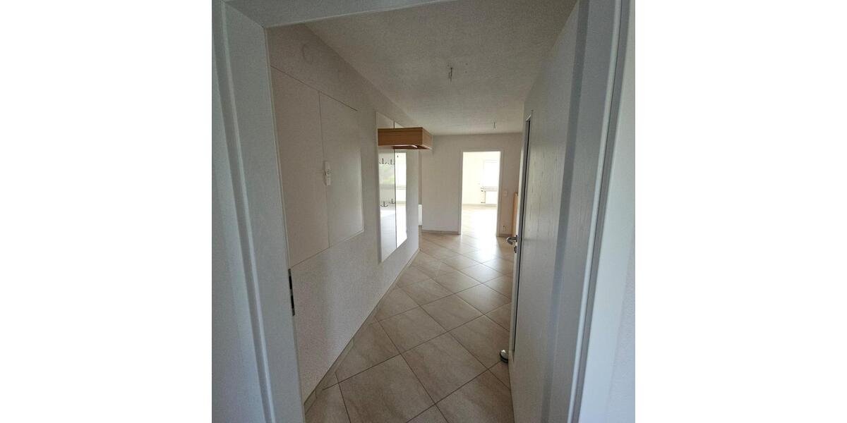 Erdgeschoßwohnung Haigerloch - 4 Zimmer, 140 m&sup2;, 1.400&euro; | Angebot:24395840