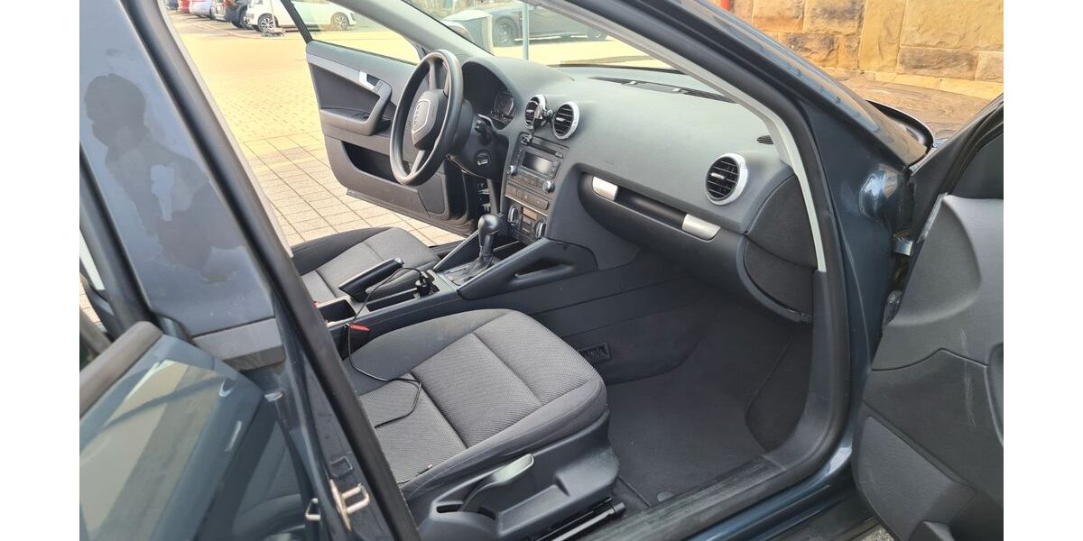 Audi A3 94.000 km 7.300 &euro; Stuttgart 70376