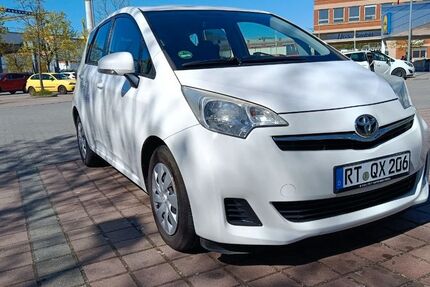 Toyota Verso-S 192.000 km 3.500 &euro; Reutlingen 72768
