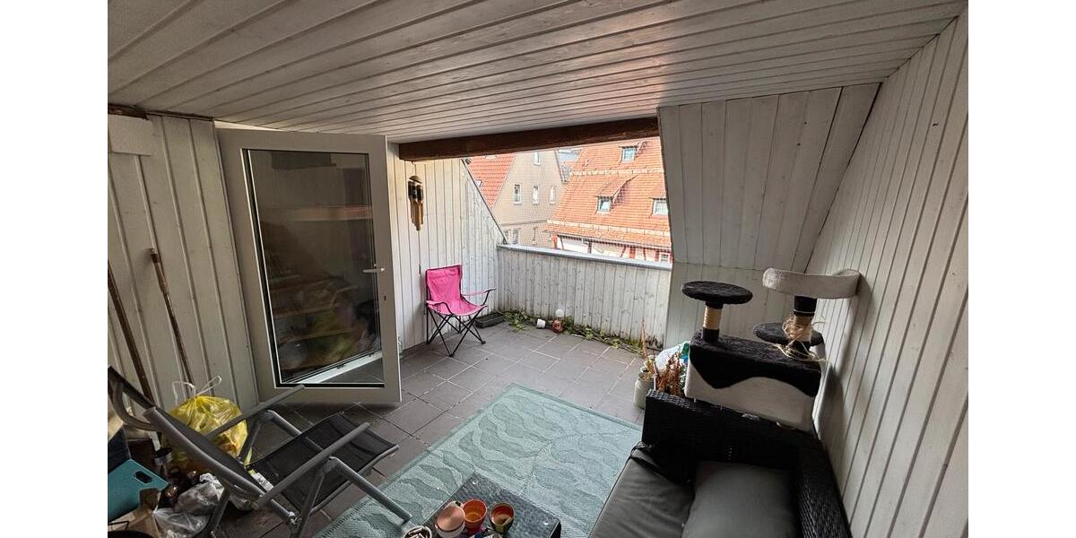 Dachgeschoßwohnung Reutlingen - 2.5 Zimmer, 75 m&sup2;, 970&euro; | Angebot:25442238