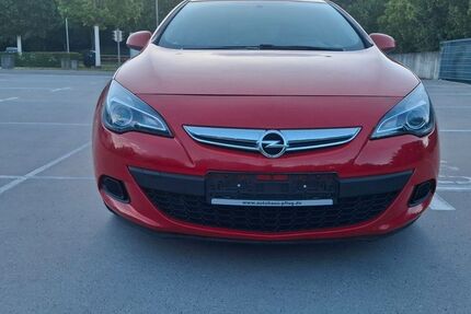 Opel Astra 83.000 km 12.500 &euro; stuttgart 70469