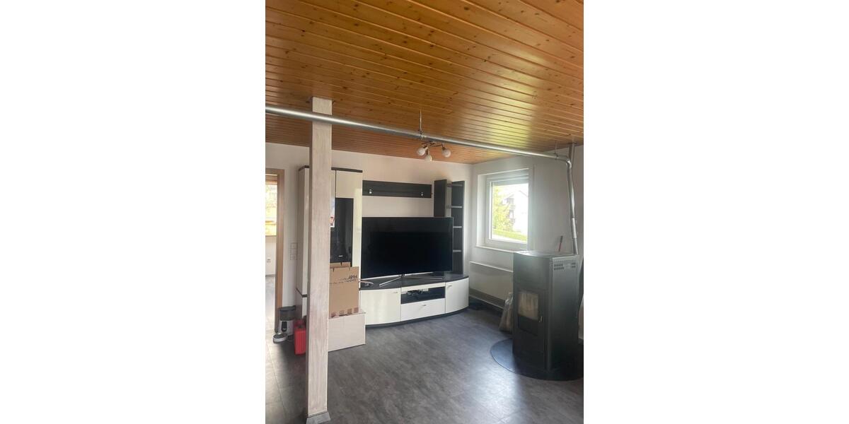 Maisonettenwohnung Bad Urach - 4 Zimmer, 85 m&sup2;, 1.150&euro; | Angebot:26462126