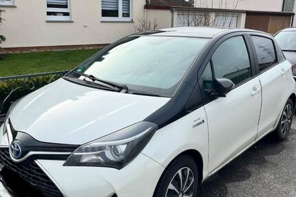 Toyota Yaris 125.500 km 9.750 &euro; Stuttgart 70329