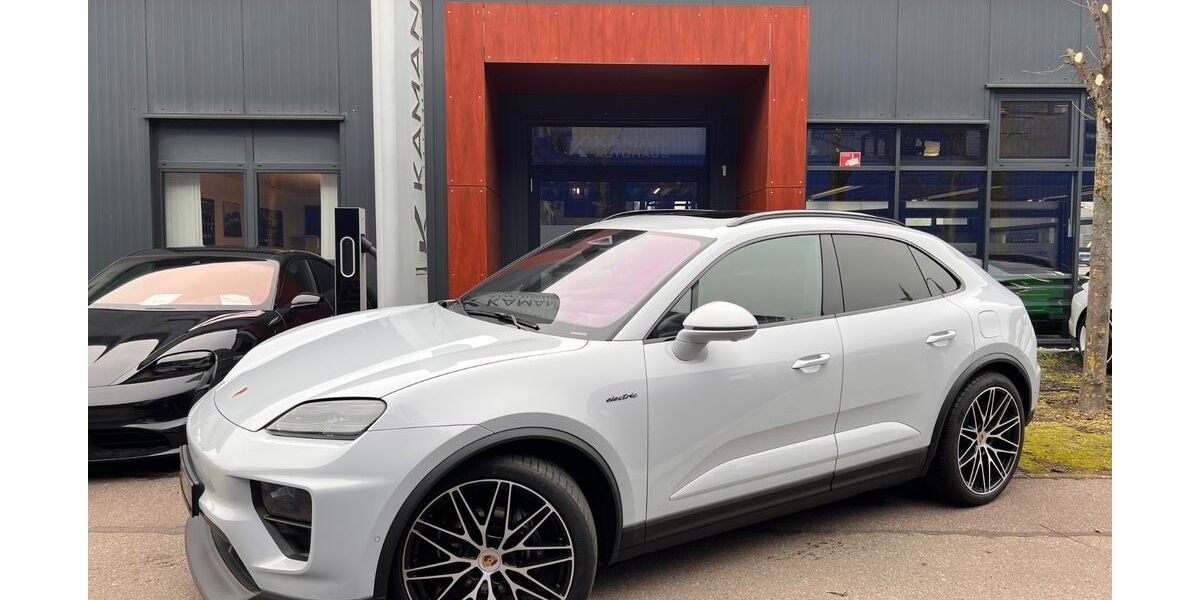 Porsche Macan 5.400 km 89.700 &euro; Sindelfingen 71065