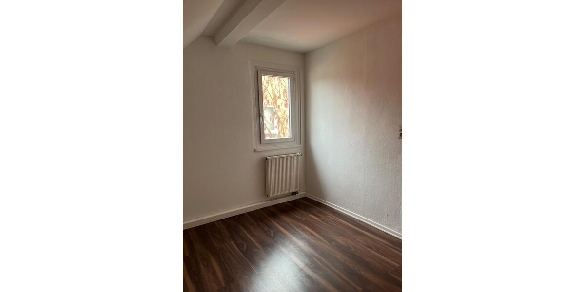 Dachgeschoßwohnung Tübingen - 2.5 Zimmer, 48 m&sup2;, 750&euro; | Angebot:26109804
