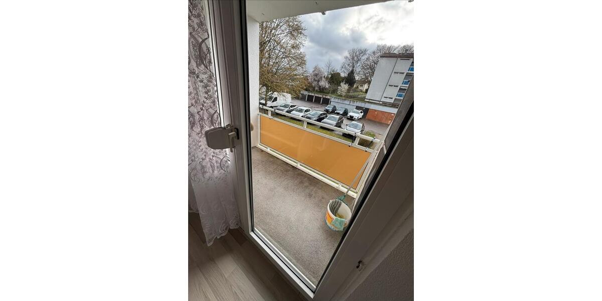 Etagenwohnung Rottenburg am Neckar - 4 Zimmer, 98 m&sup2;, 1.300&euro; | Angebot:25926122