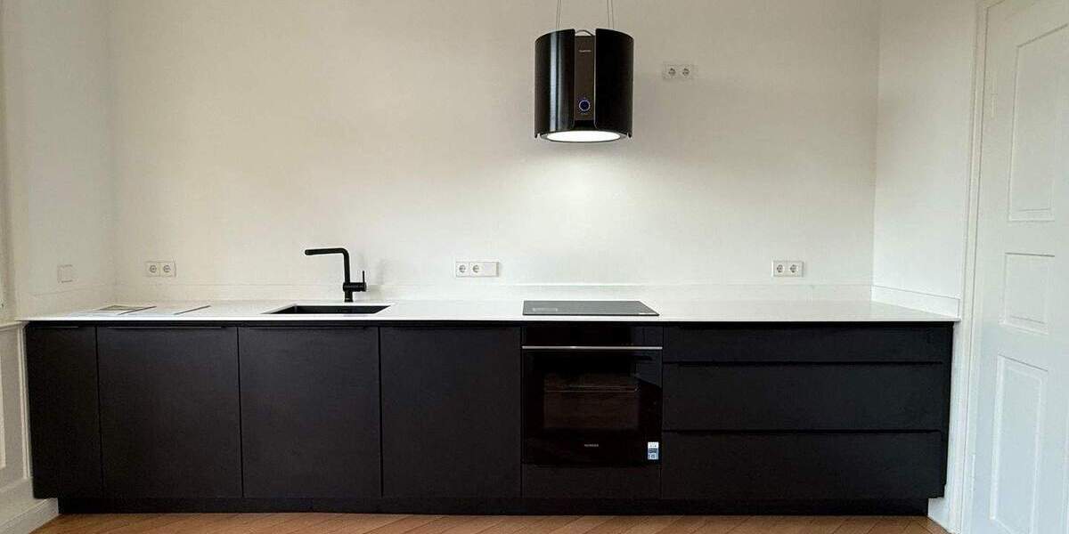 Etagenwohnung Stuttgart West - 5 Zimmer, 140 m&sup2;, 2.450&euro; | Angebot:25837745