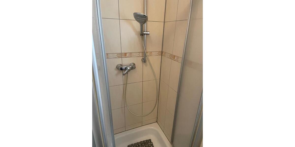 Etagenwohnung Dettingen an der Erms - 2 Zimmer, 65 m&sup2;, 990&euro; | Angebot:25966472