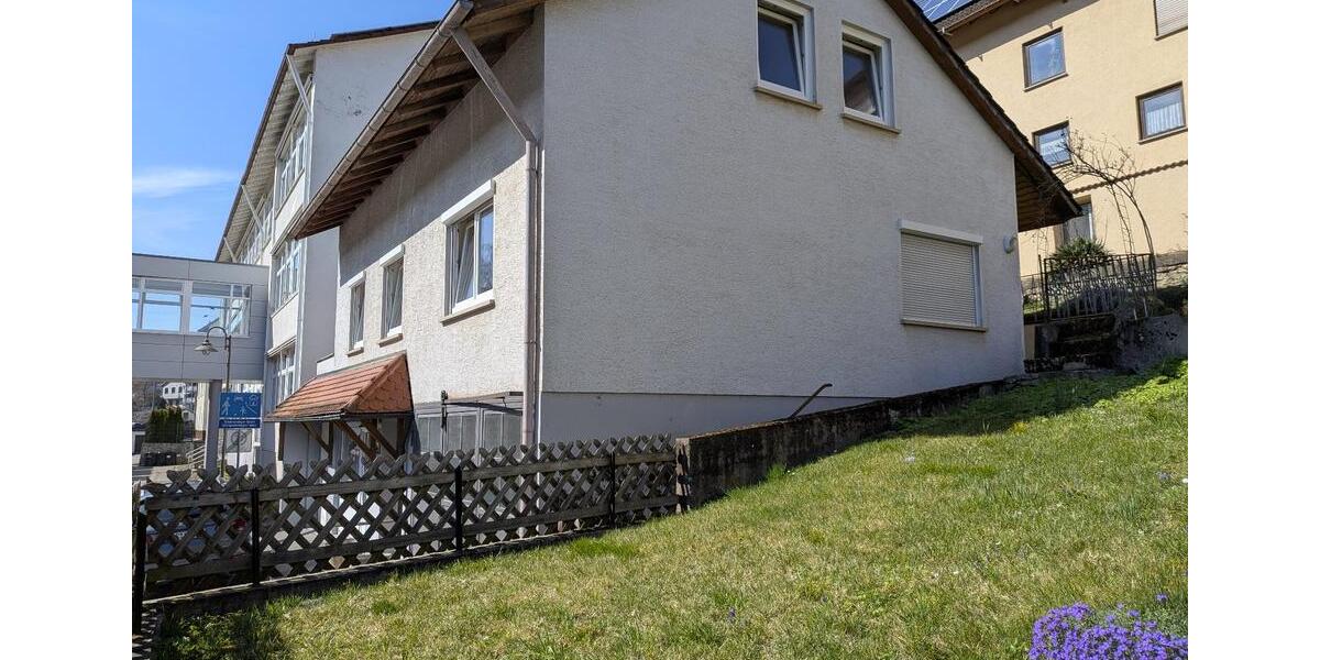 Einfamilienhaus Horb am Neckar - 7 Zimmer, 130 m&sup2;, 319.000&euro; | Angebot:26225581