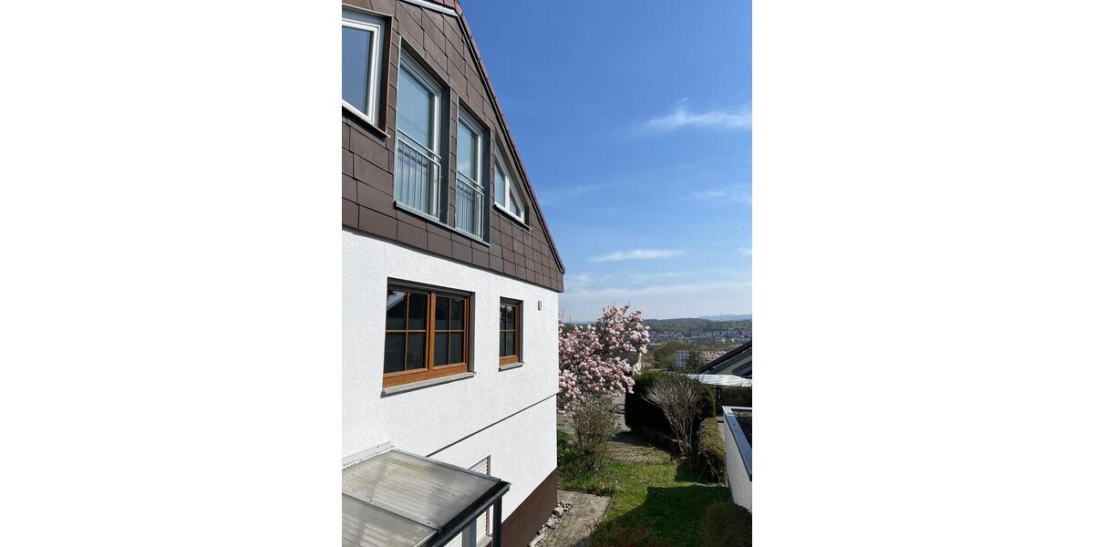 Doppelhaushälfte Nürtingen - 7 Zimmer, 206 m&sup2;, 698.000&euro; | Angebot:25976140