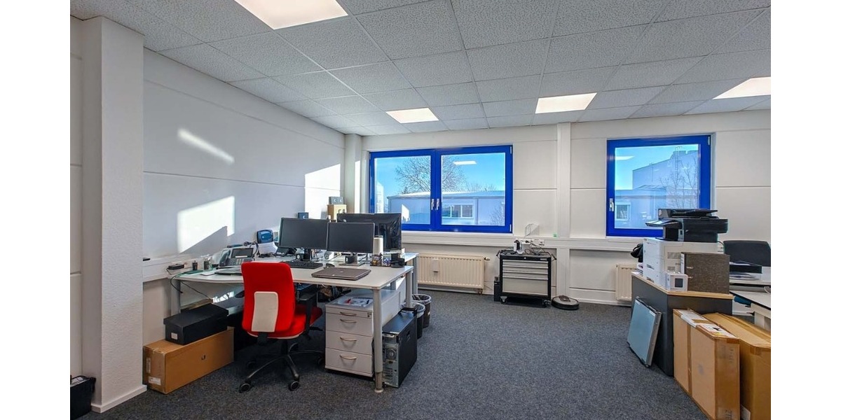 Bürofläche in Pliezhausen mit 4 Einzelbüros und 8 PKW Stellplätzen - Gewerbeobjekt Pliezhausen Gniebel | Angebot:24691027