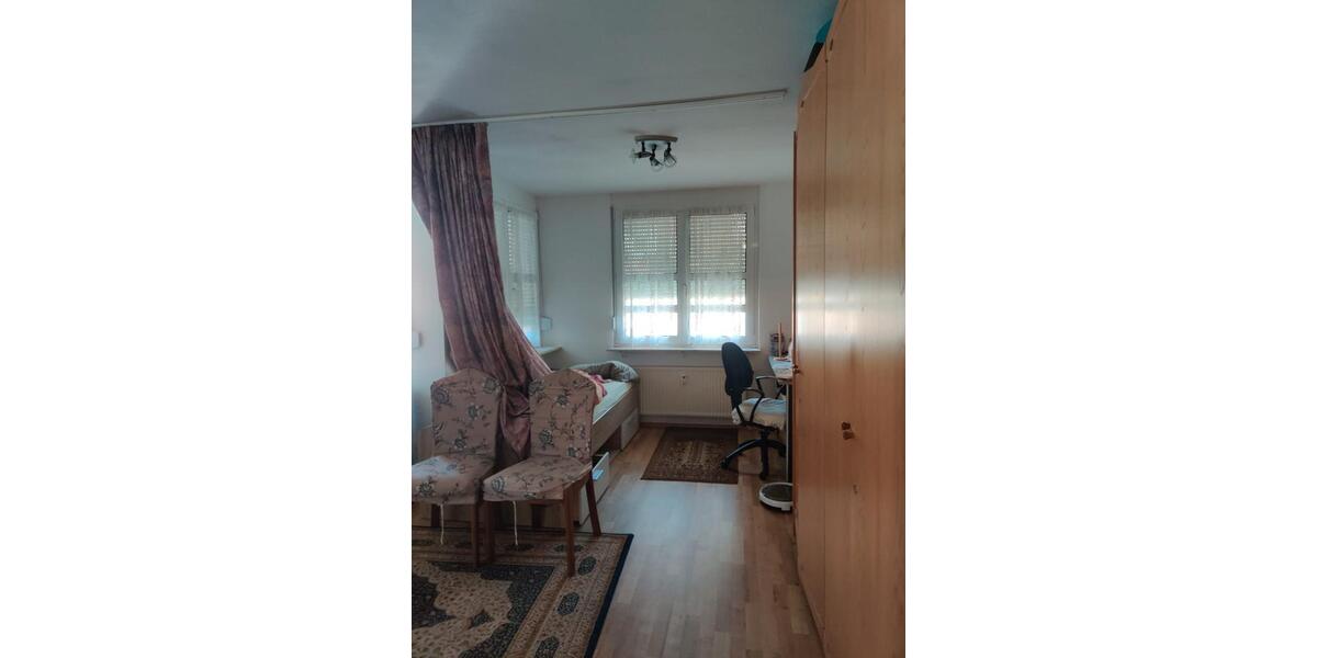 Etagenwohnung Neuffen - 1.5 Zimmer, 35 m&sup2;, 125.000&euro; | Angebot:27223239