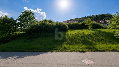 RUHIGE WOHNLAGE IN GEWACHSENEM WOHNGEBIET - Grundstück Burladingen | Angebot:27204209