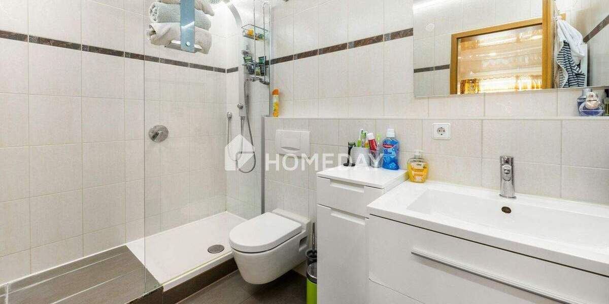 Doppelhaushälfte Dettingen an der Erms - 7 Zimmer, 265 m&sup2;, 565.000&euro; | Angebot:25677666