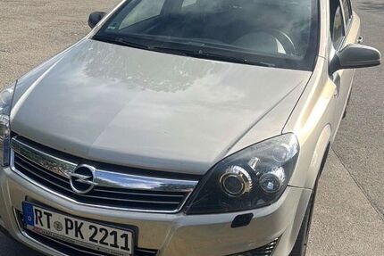 Opel Astra 136.000 km 4.000 &euro; Hülben 72584