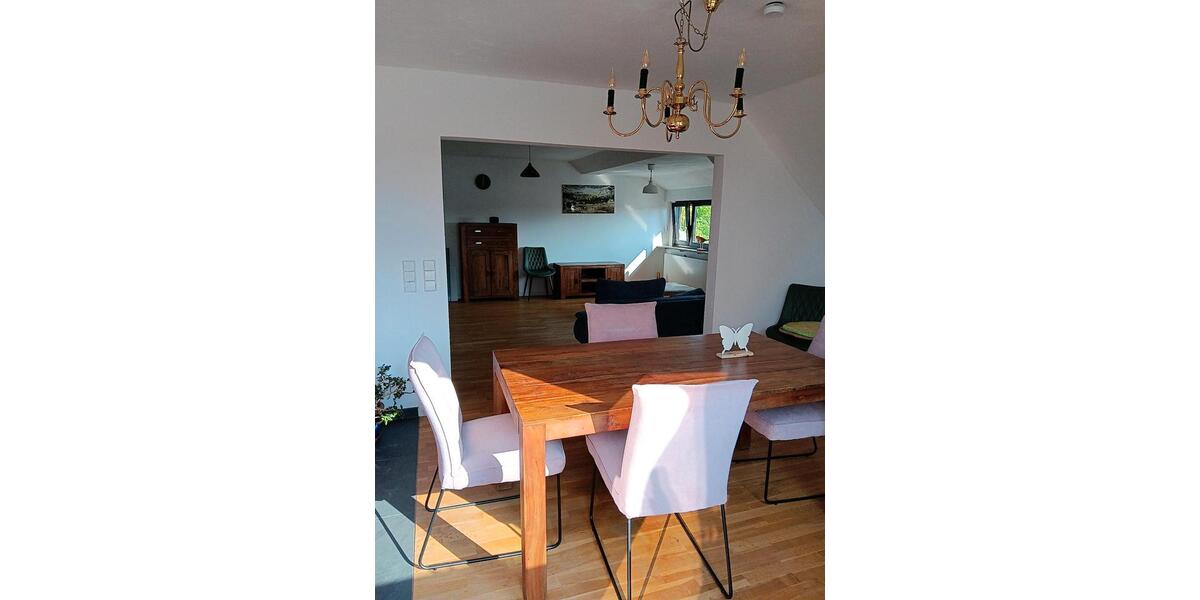 Dachgeschoßwohnung Stuttgart Degerloch - 2.5 Zimmer, 77 m&sup2;, 375.000&euro; | Angebot:27186758