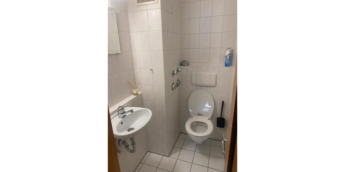 Etagenwohnung Stuttgart Degerloch - 2 Zimmer, 63 m&sup2;, 1.190&euro; | Angebot:25959888