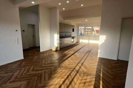 Wohnung Nürtingen - 3 Zimmer, 100 m&sup2;, 1.480&euro; | Angebot:25373216