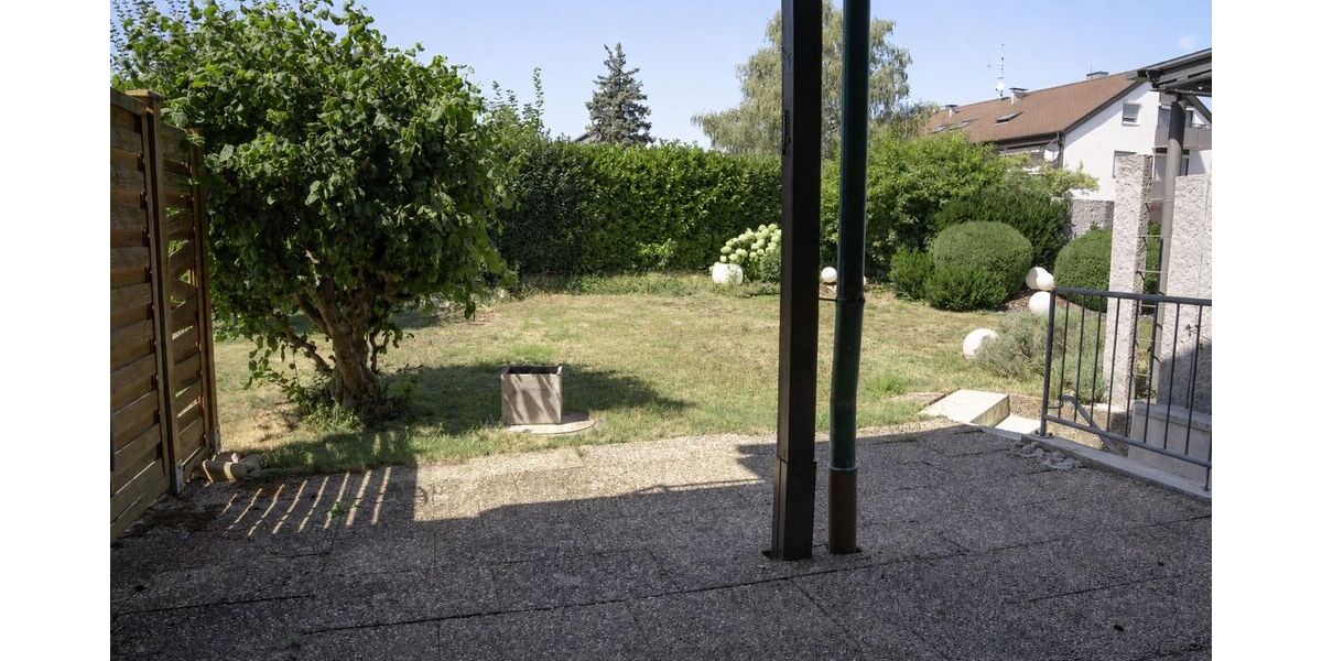 Großzügiges, gepflegtes Reihenhaus für Familien mit Studio, Garage und sonnigem Garten - Einfamilienhaus Gärtringen Rohrau | Angebot:27208429