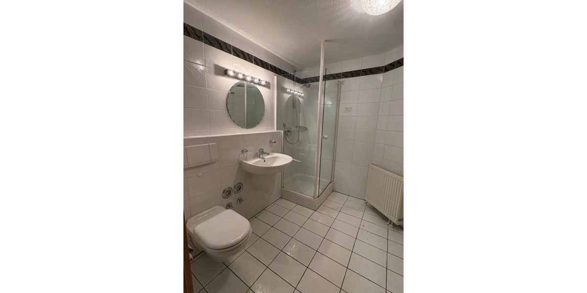 Einfamilienhaus Herrenberg - 8 Zimmer, 216 m&sup2;, 985.000&euro; | Angebot:25748797