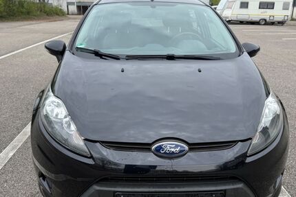 Ford Fiesta 100.000 km 2.690 &euro; Stuttgart 70178