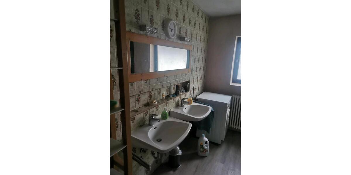 Erdgeschoßwohnung Rottenburg am Neckar - 4 Zimmer, 120 m&sup2;, 350&euro; | Angebot:26223917