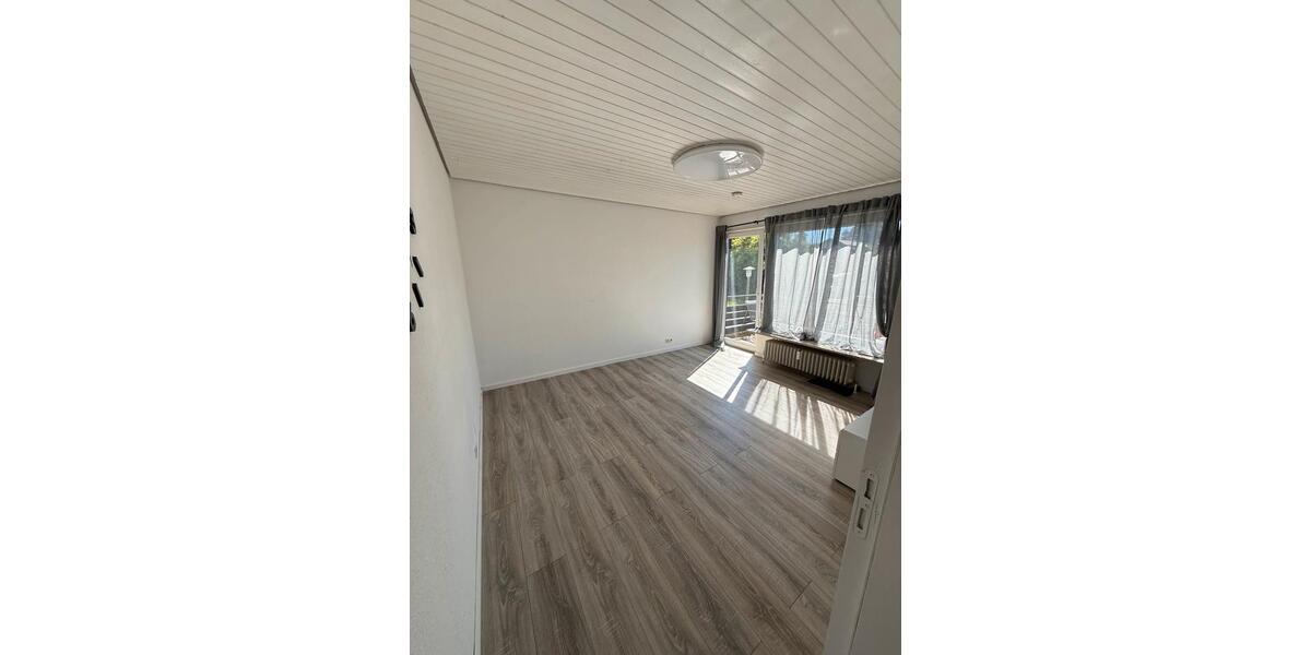 Etagenwohnung Neckartenzlingen - 2 Zimmer, 42 m&sup2;, 900&euro; | Angebot:26588272