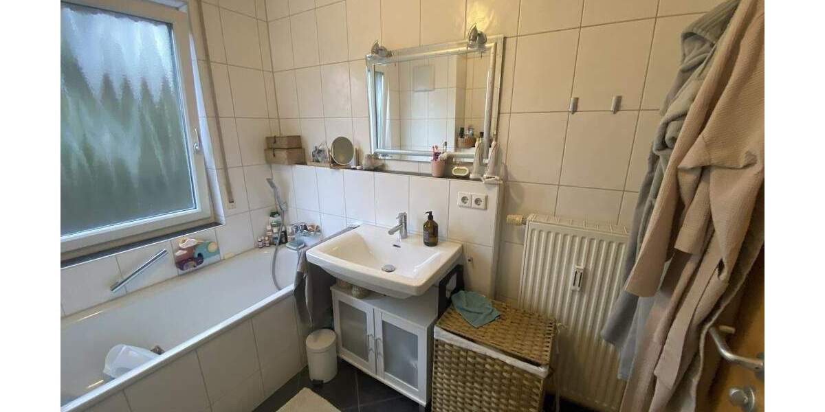 Etagenwohnung Köngen - 3 Zimmer, 74 m&sup2;, 900&euro; | Angebot:25837488