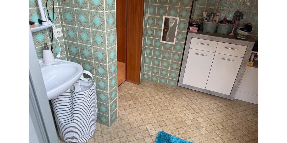 Dachgeschoßwohnung Schönaich - 1 Zimmer, 21 m&sup2;, 250&euro; | Angebot:26219952