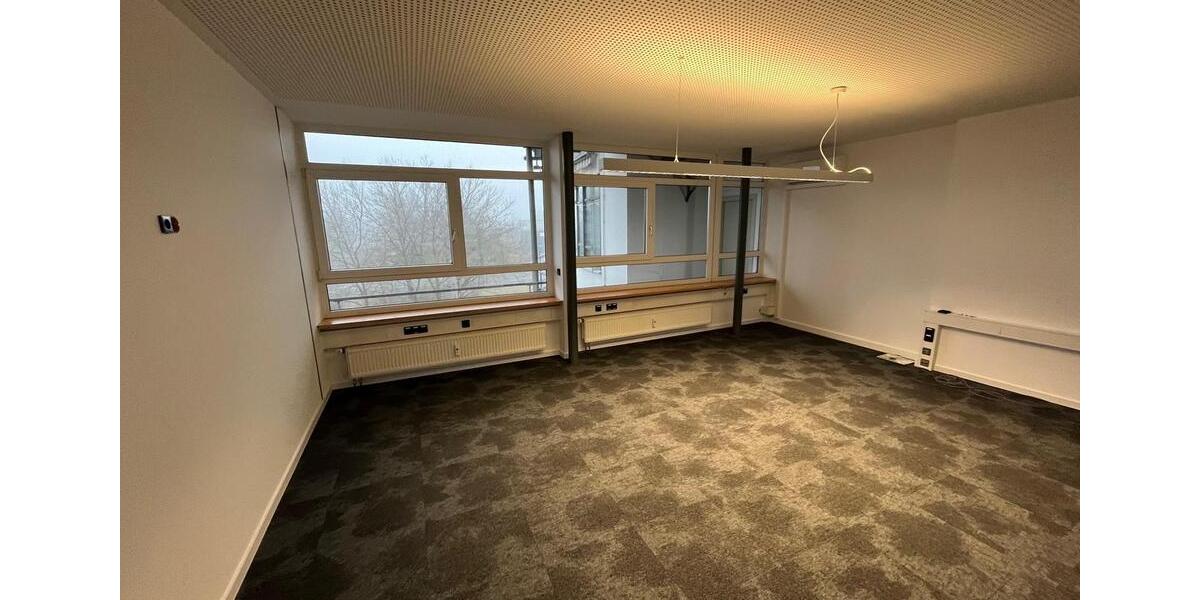 Gewerbeobjekt Sindelfingen - 2.076&euro; | Angebot:24783406
