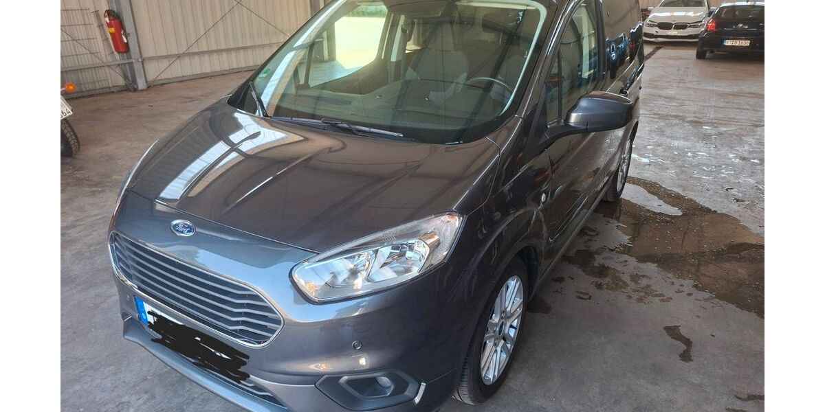 Ford Tourneo Courier 64.000 km 12.499 &euro; Reutlingen 72762