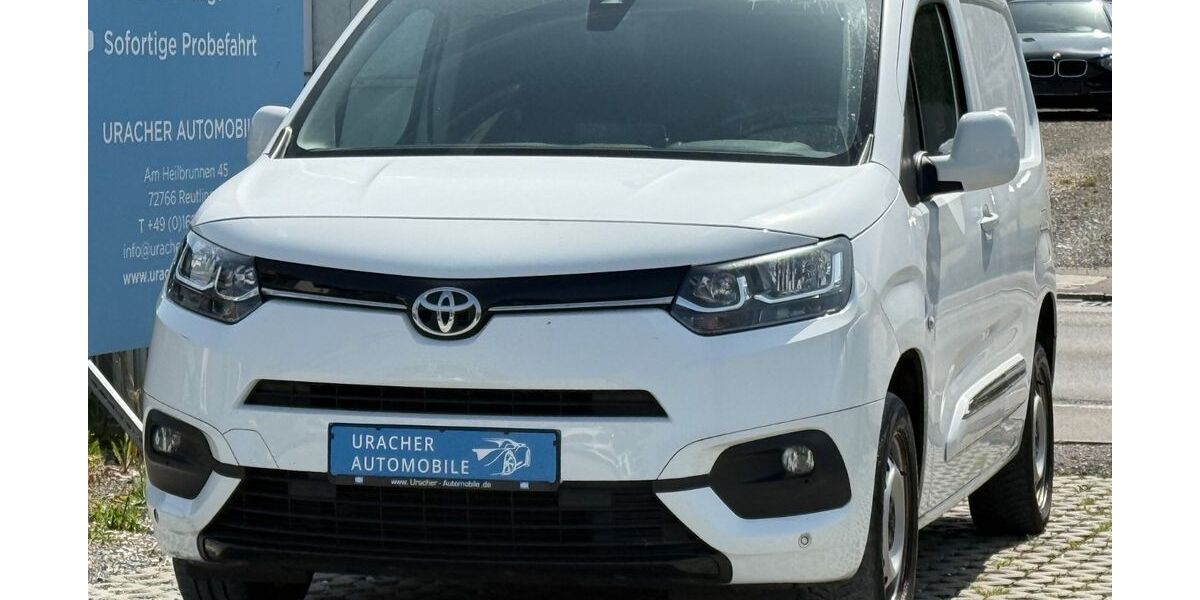 Toyota Proace City 128.000 km 12.990 &euro; Reutlingen 72762