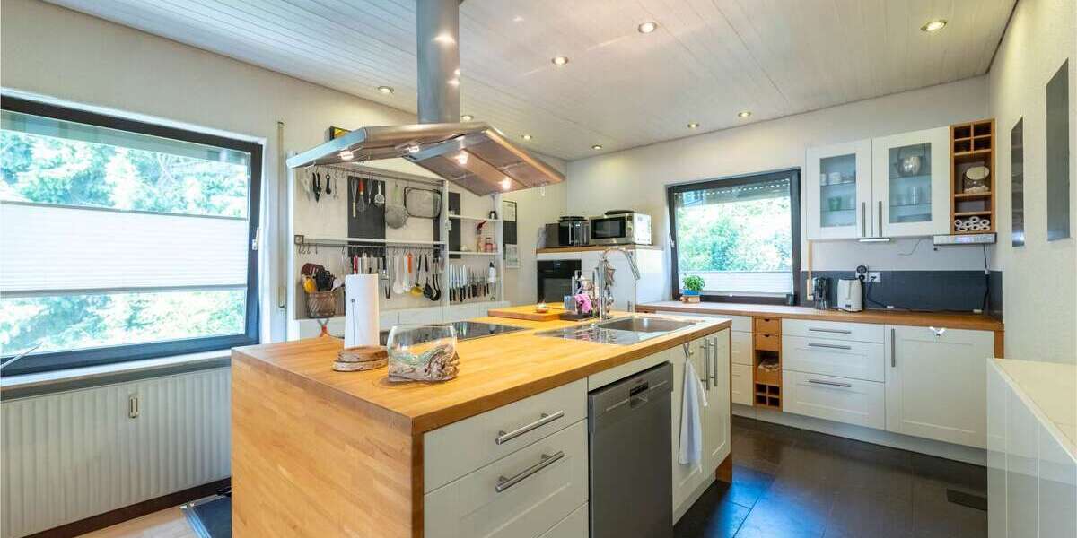 Einfamilienhaus Nagold - 8.5 Zimmer, 264 m&sup2;, 549.000&euro; | Angebot:25451001