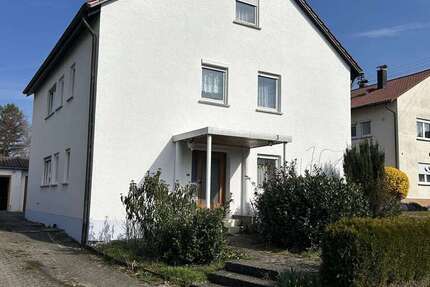 Haus Gomaringen - 6 Zimmer, 147 m&sup2;, 450.000&euro; | Angebot:26091420