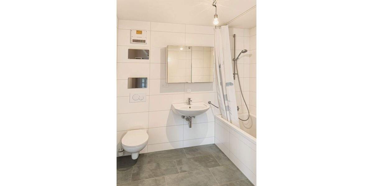 Etagenwohnung Reutlingen Innenstadt - 2 Zimmer, 66 m&sup2;, 294.000&euro; | Angebot:25751226