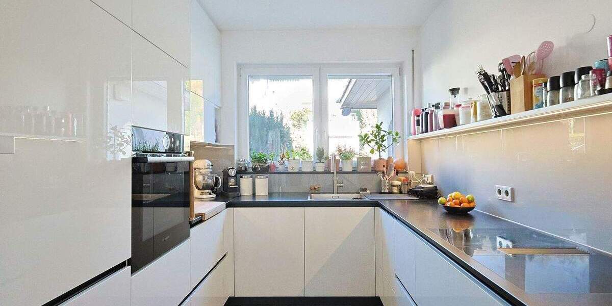 Einfamilienhaus Nürtingen Zizishausen - 8 Zimmer, 327 m&sup2;, 953.000&euro; | Angebot:25682120