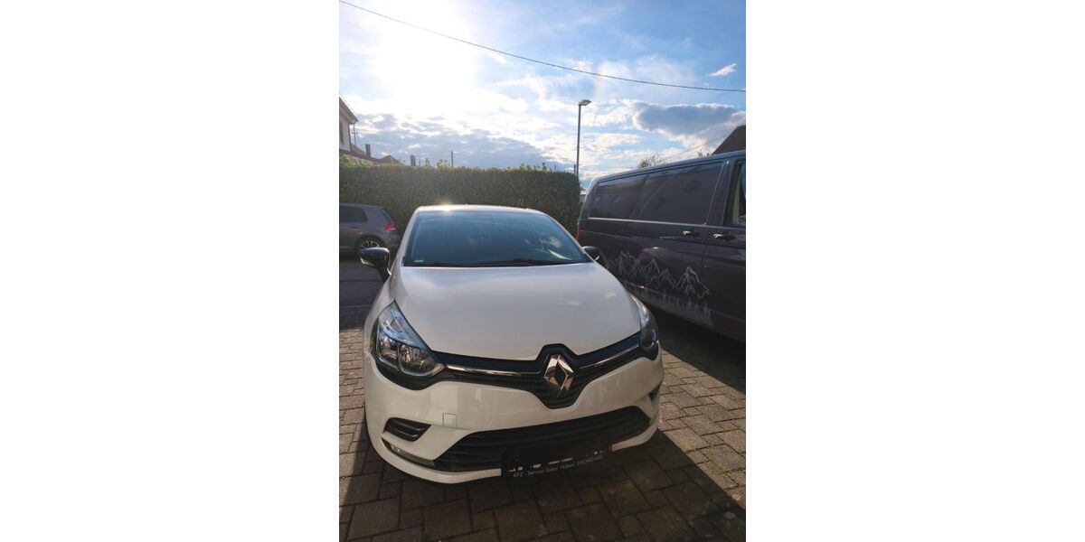 Renault Clio 90.000 km 6.400 &euro; Hülben 72584