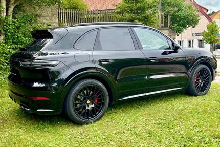 Porsche Cayenne 42.000 km 93.900 &euro; Engstingen 72829