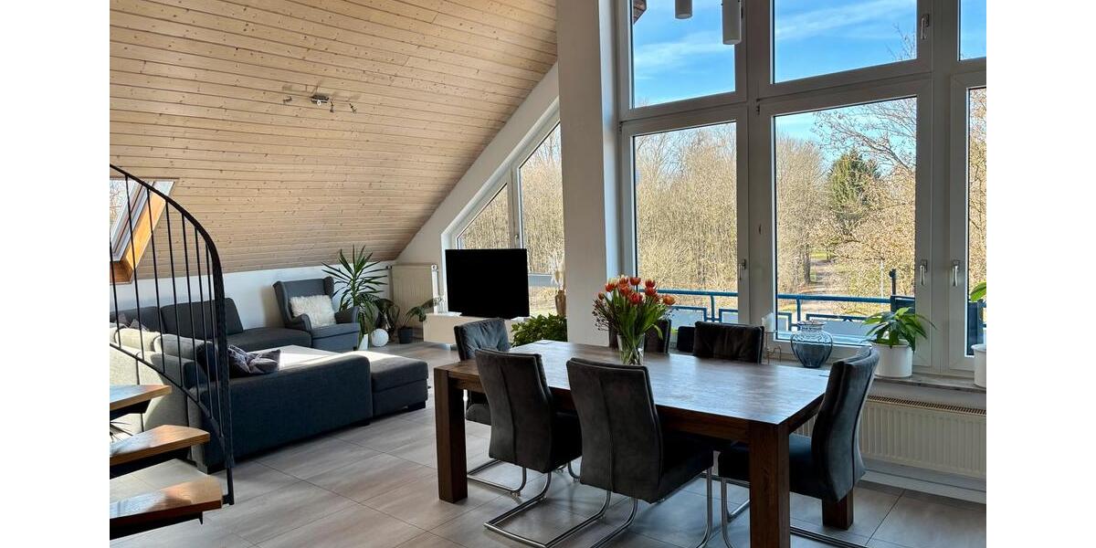 Maisonettenwohnung Sindelfingen Eichholz - 3.5 Zimmer, 96 m&sup2;, 1.600&euro; | Angebot:25829632