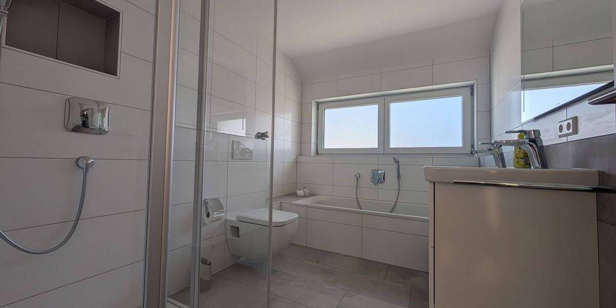 Doppelhaushälfte Gärtringen - 6 Zimmer, 158 m&sup2;, 2.900&euro; | Angebot:26629210