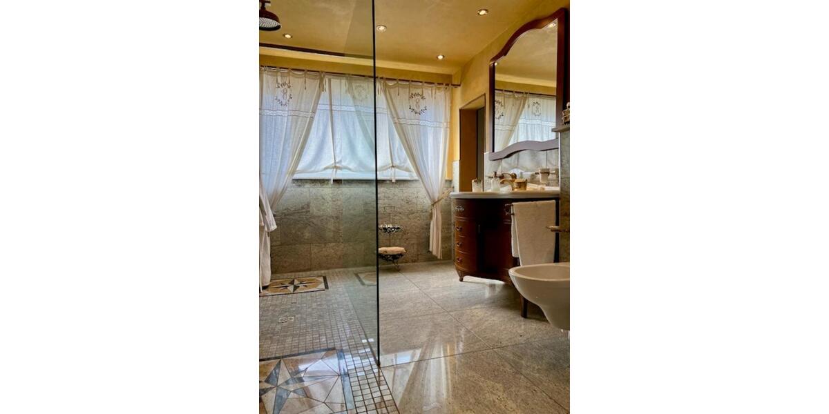 Maisonettenwohnung Metzingen - 5 Zimmer, 152 m&sup2;, 1.700&euro; | Angebot:24142093