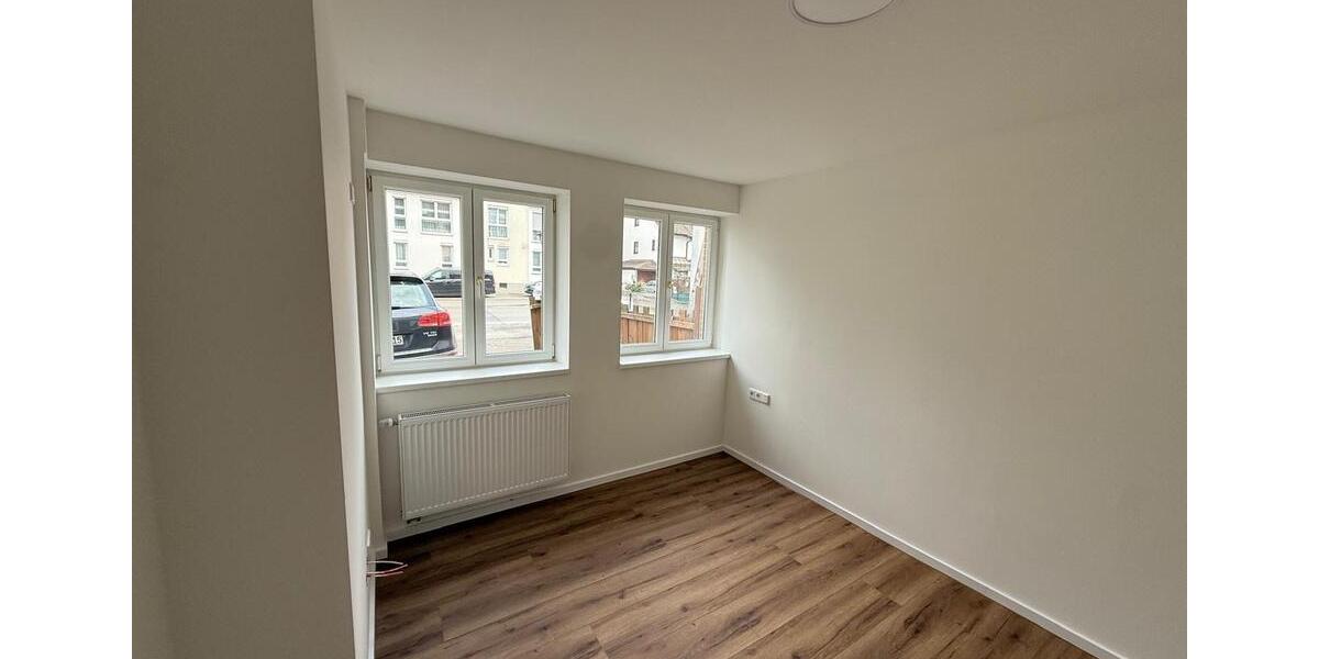 Erdgeschoßwohnung Nürtingen - 3 Zimmer, 64 m&sup2;, 1.095&euro; | Angebot:25302876