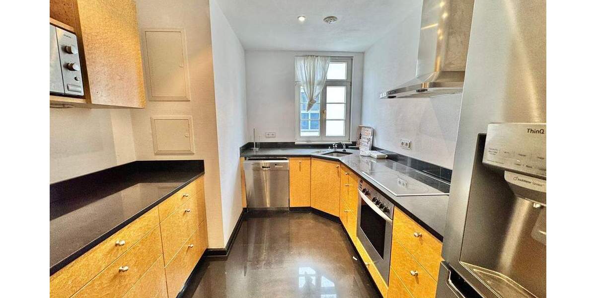 Etagenwohnung Stuttgart Mitte - 5 Zimmer, 130 m&sup2;, 2.340&euro; | Angebot:25704686
