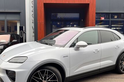 Porsche Macan 5.400 km 94.500 &euro; Sindelfingen 71065