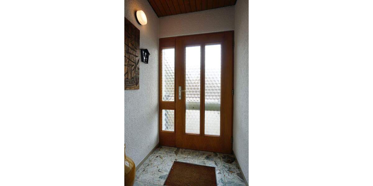 Einfamilienhaus Pliezhausen - 7 Zimmer, 196 m&sup2;, 690.000&euro; | Angebot:25697066