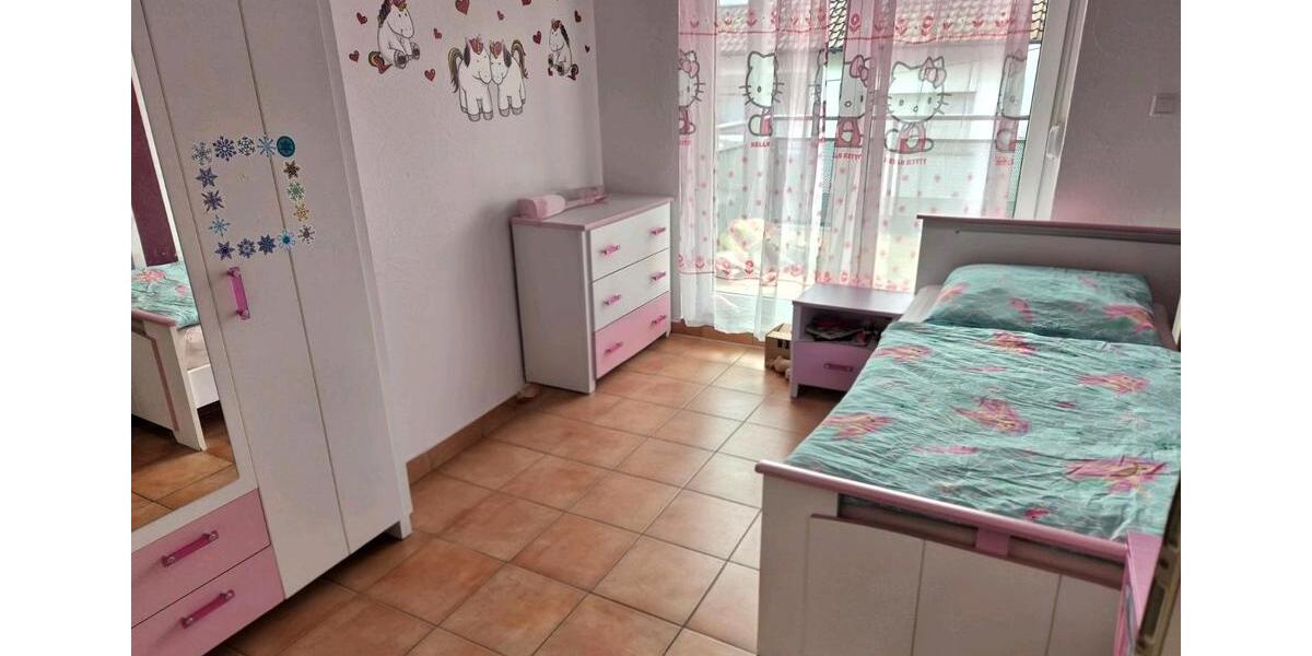 Reihenhaus Burladingen - 5 Zimmer, 140 m&sup2;, 1.000&euro; | Angebot:25403159