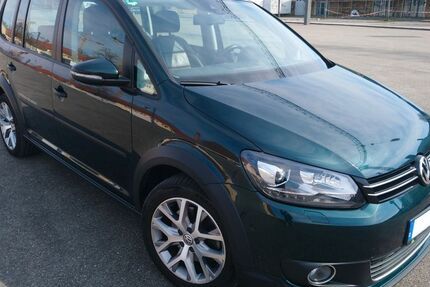 VW Touran 121.000 km 12.600 &euro; Stuttgart 70376