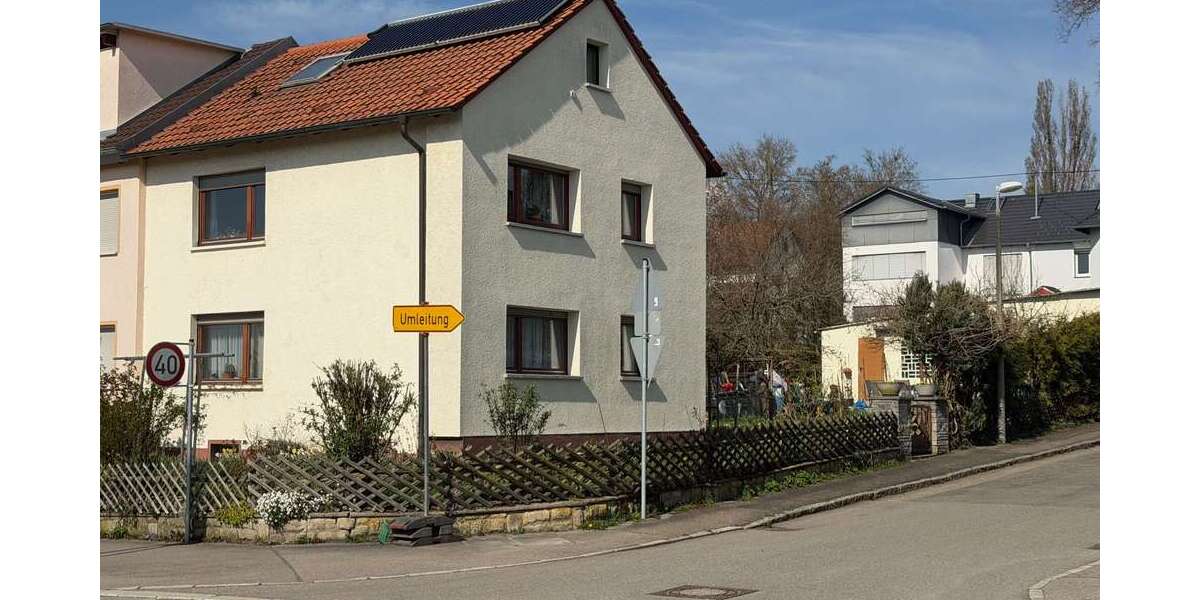 Haus zum Kaufen in Sindelfingen 729.000 € 98 m² - Einfamilienhaus Sindelfingen Sindelfingen (Stadt) | Angebot:25971131
