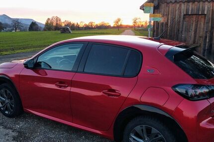 Peugeot e-208 25.300 km 16.700 &euro; Mössingen 72116